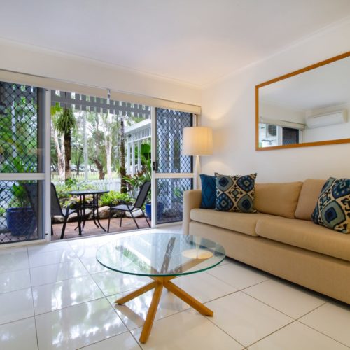 downstairs-apartment-whitehouse-port-douglas-1